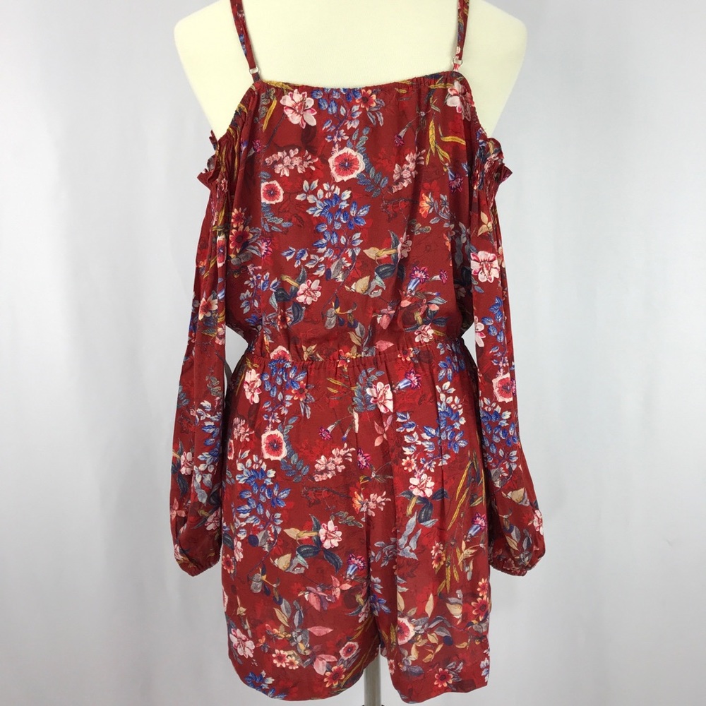 Red Floral Cold Shoulder V-Neck Romper - Picture 4 of 8